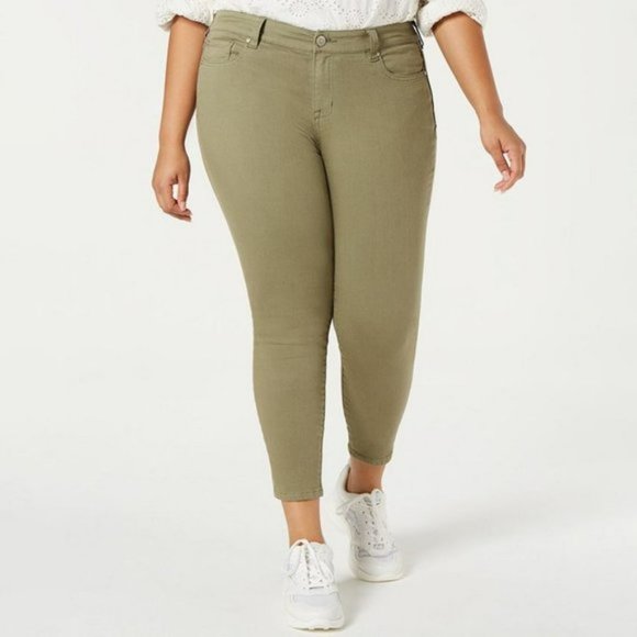 Celebrity Pink Mid Rise Ankle Skinny Jean - Color: Green Tea - Size: 18 - Picture 1 of 4